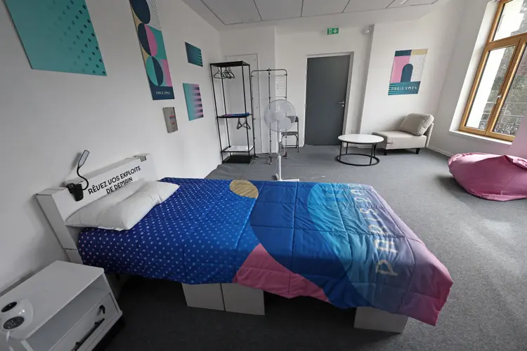 PARIS, FRANCE - JULY 23: A cardboard bed inside an athletes' room at the Olympic Village in Paris, France. The Paris Olympics will be held from July 26 to August 11. (Photo by VCG/VCG via Getty Images) (VCG/Getty Images)
