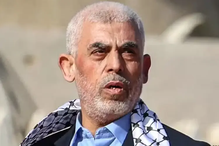Líder militar do Hamas desde 2017, Yahya Sinwar é apontado como o maior responsável pelos ataques de 7 de outubro a Israel  (Mohammed Abed/AFP)