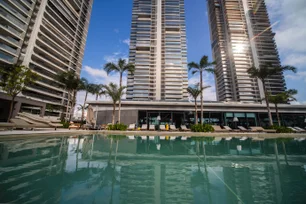 Imagem referente à matéria: Ranking do condomínio: piscina lidera entre os 10 itens mais procurados na hora de alugar em SP