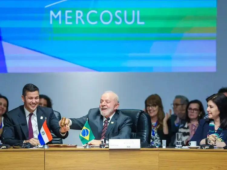 Presidente Lula durante a cerimônia de assinatura e entrega da Carta de Ratificação de Adesão da Bolívia ao Mercosul em 7 de dezembro de 2023 (Ricardo Stuckert/Agência Brasil)