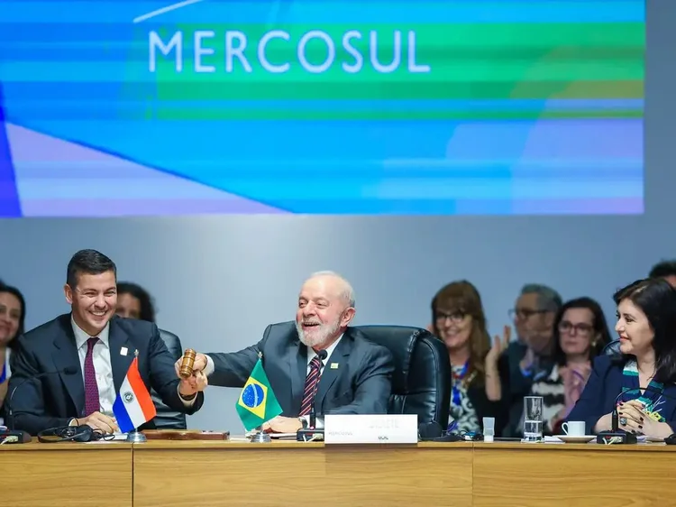 Presidente Lula durante a cerimônia de assinatura e entrega da Carta de Ratificação de Adesão da Bolívia ao Mercosul em 7 de dezembro de 2023 (Ricardo Stuckert/Agência Brasil)