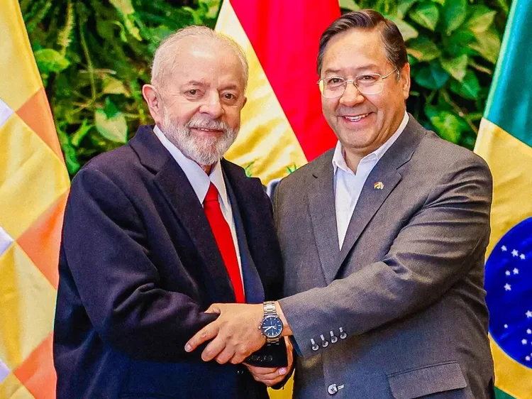 Presidente da República, Luiz Inácio Lula da Silva (e), durante reunião bilateralentre o Presidente do Estado Plurinacional da Bolívia, Luis Arce  (Ricardo Stuckert / PR/Agência Brasil)