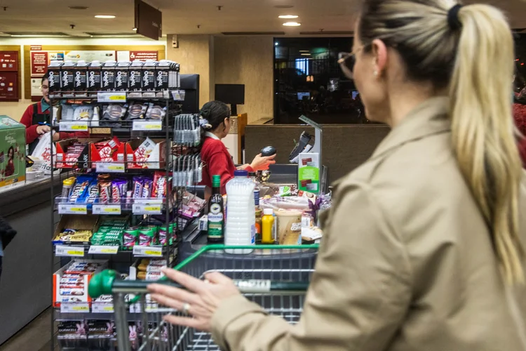 PMC: Vendas de hiper e supermercados caíram 0,5% (Leandro Fonseca/Exame)