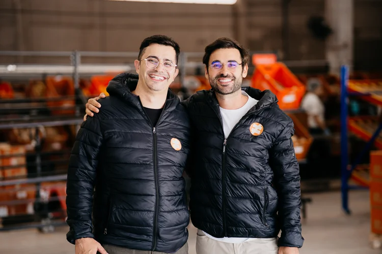 Paulo Monçores e Eduardo Petrelli, da Mercado Diferente: nós estamos dizendo que o consumidor conseguirá fazer uma compra com um áudio de voz e vai pagar com um PIX no final (Mercado Diferente/Divulgação)