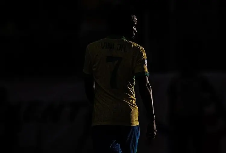 Vini Júnior, atacante da seleção brasileira: “Novamente assisti à eliminação do lado de fora” (Redes Sociais /Reprodução)