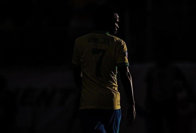 Vini Júnior se desculpa após eliminação da seleção: 'Falhei ao tomar 2 cartões amarelos evitáveis'