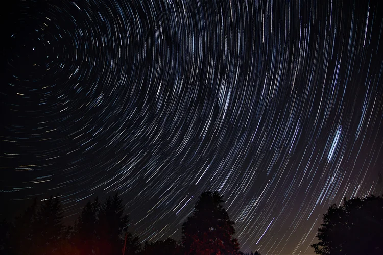 Chuva de meteoros: veja como observar (Wirestock/ Free Pik/Divulgação)