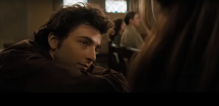 'A Complete Unknown': filme é uma nova cinebiografia de Bob Dylan, interpretado por Timothée Chalamet (A Complete Unknown/YouTube)