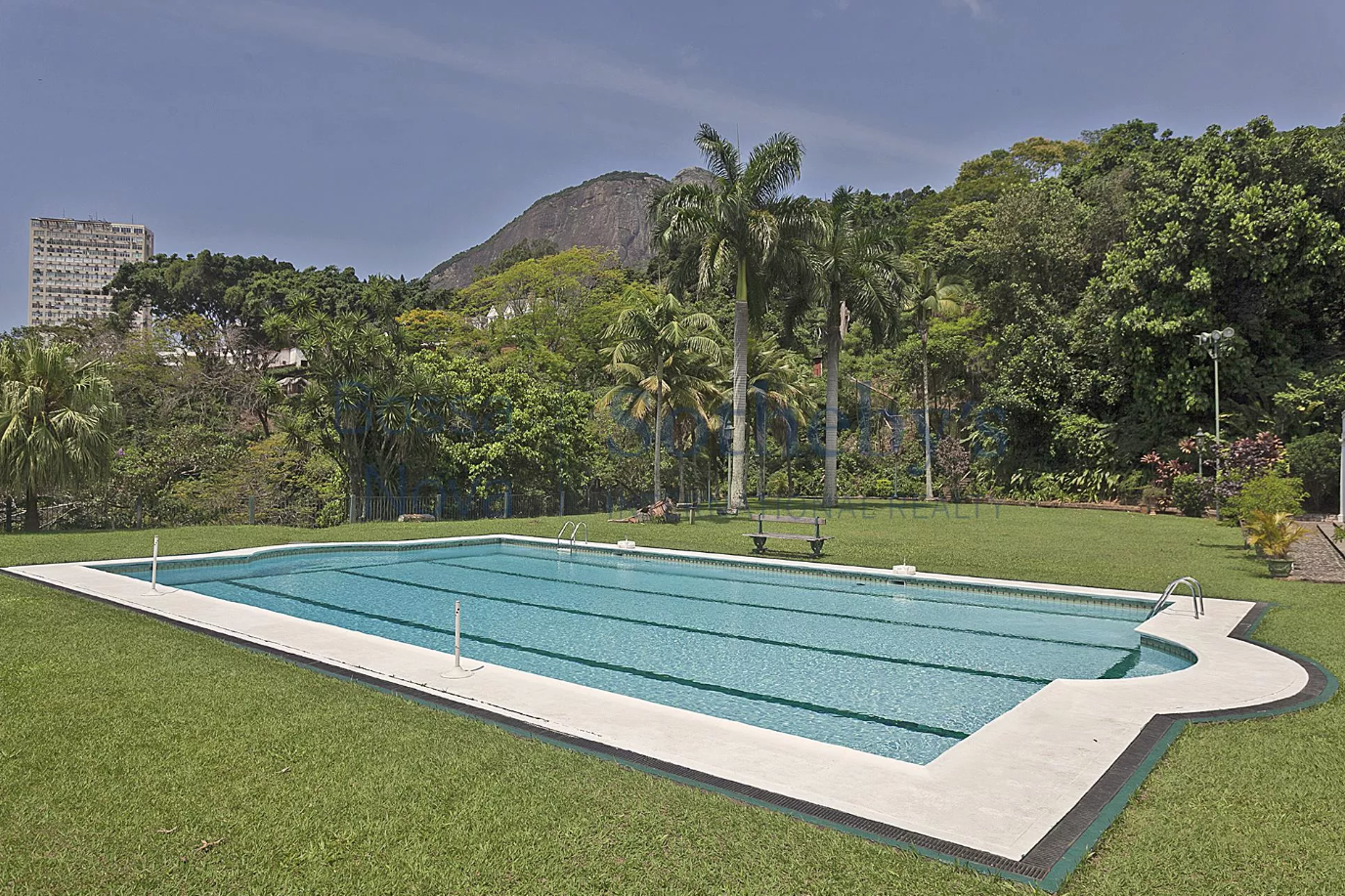 Mansão de R$ 220 milhões no bairro do Leblon, no Rio de Janeiro