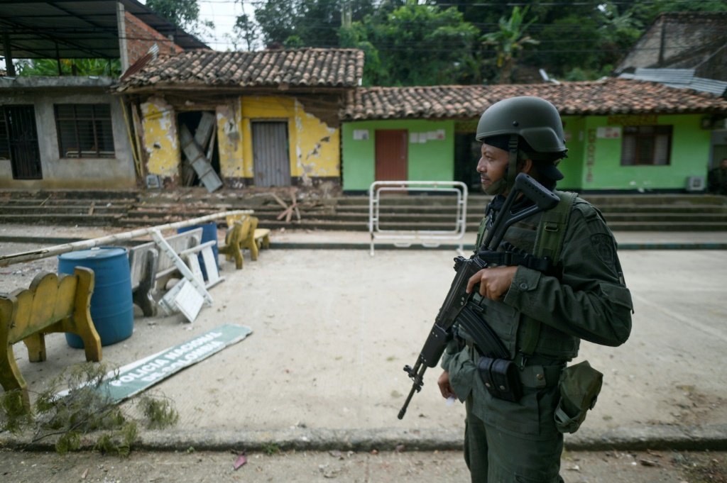 Um policial em Jamundi, um município alvo dos dissidentes da extinta guerrilha Farc na Colômbia, em 22 de julho de 2024
COP16 diversidade