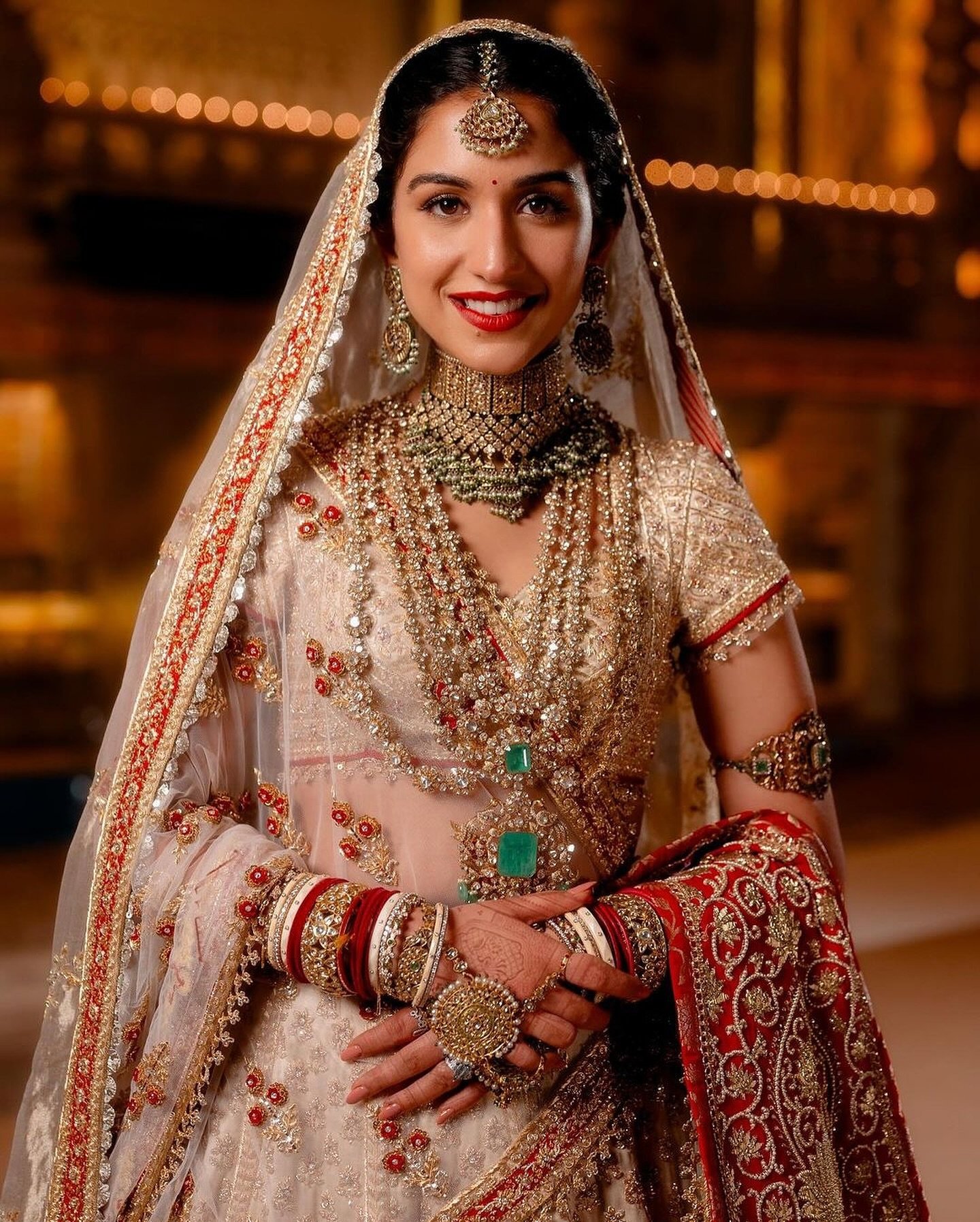 Vestido de Radhika Merchant no primeiro dia de casamento