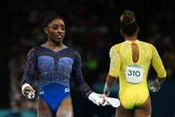 Imagem referente à notícia: 'O Retorno de Simone Biles': parte 2 da série documental aborda Rebeca Andrade