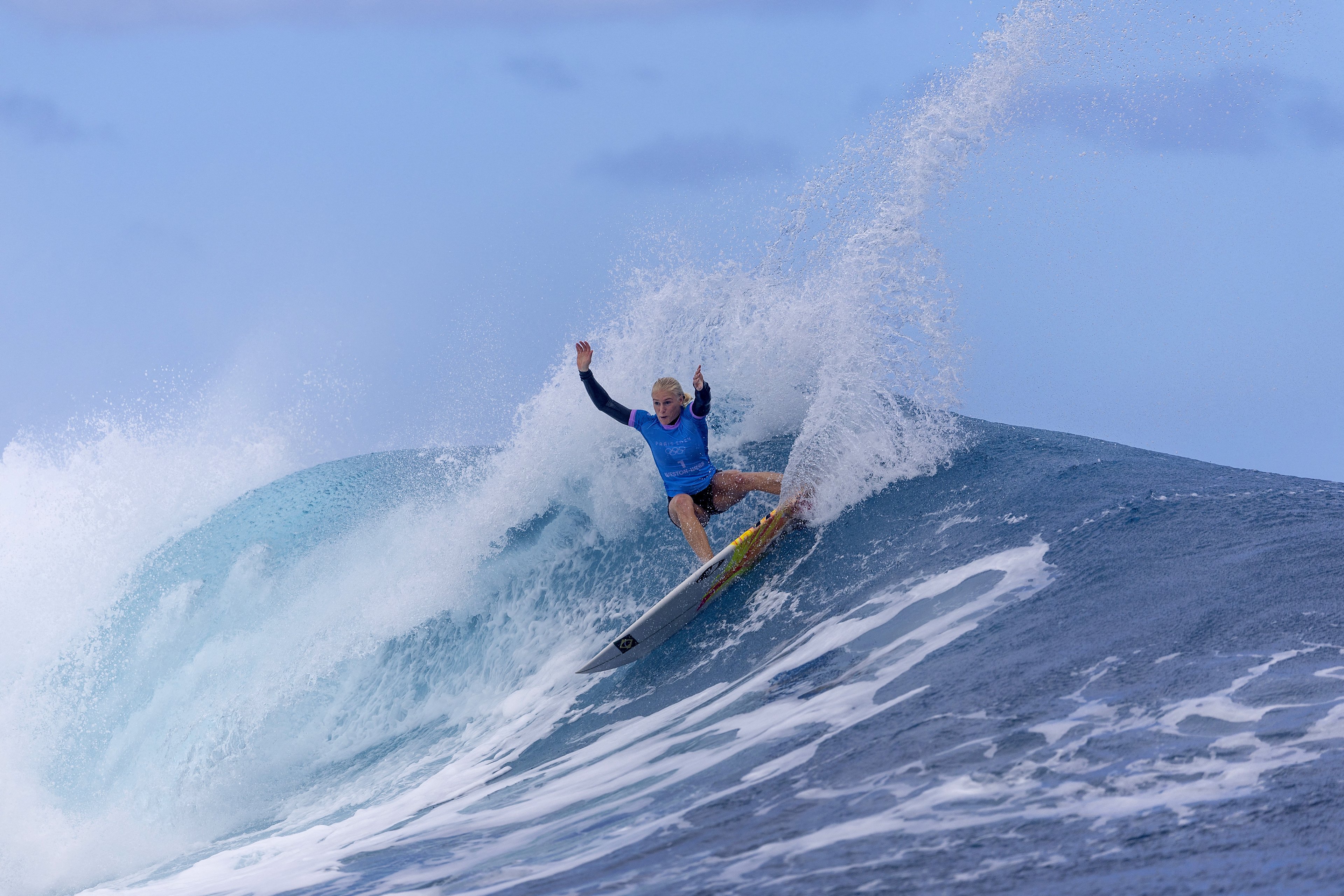 Tati vence e está na semifinal do surfe; Luana é eliminada dos Jogos Olímpicos