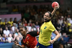 Seleção feminina de handebol vence Angola com autoridade e avança às quartas de final