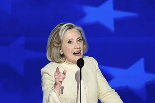 Imagem referente à matéria: Hillary Clinton critica Trump por prejudicar os americanos ao defender Jair Bolsonaro