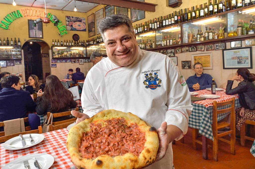 Castelões, a pizzaria mais antiga de São Paulo, completa 100 anos