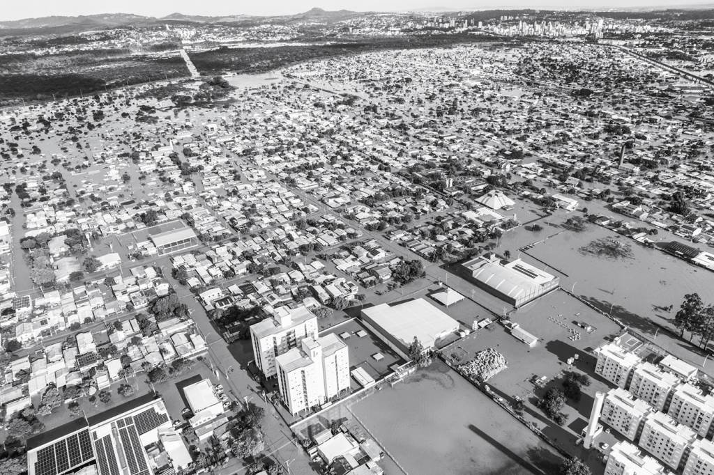 Rio Grande do Sul tem 80 municípios em alerta para tempestades