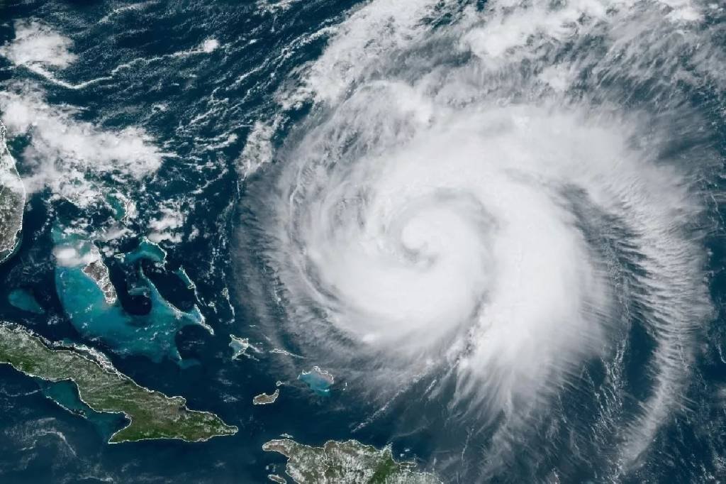 Tempestade Francine se forma e pode chegar à costa dos EUA como furacão