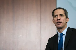 Lula é peça-chave tanto para transição na Venezuela quanto para ajudar Maduro, diz Guaidó