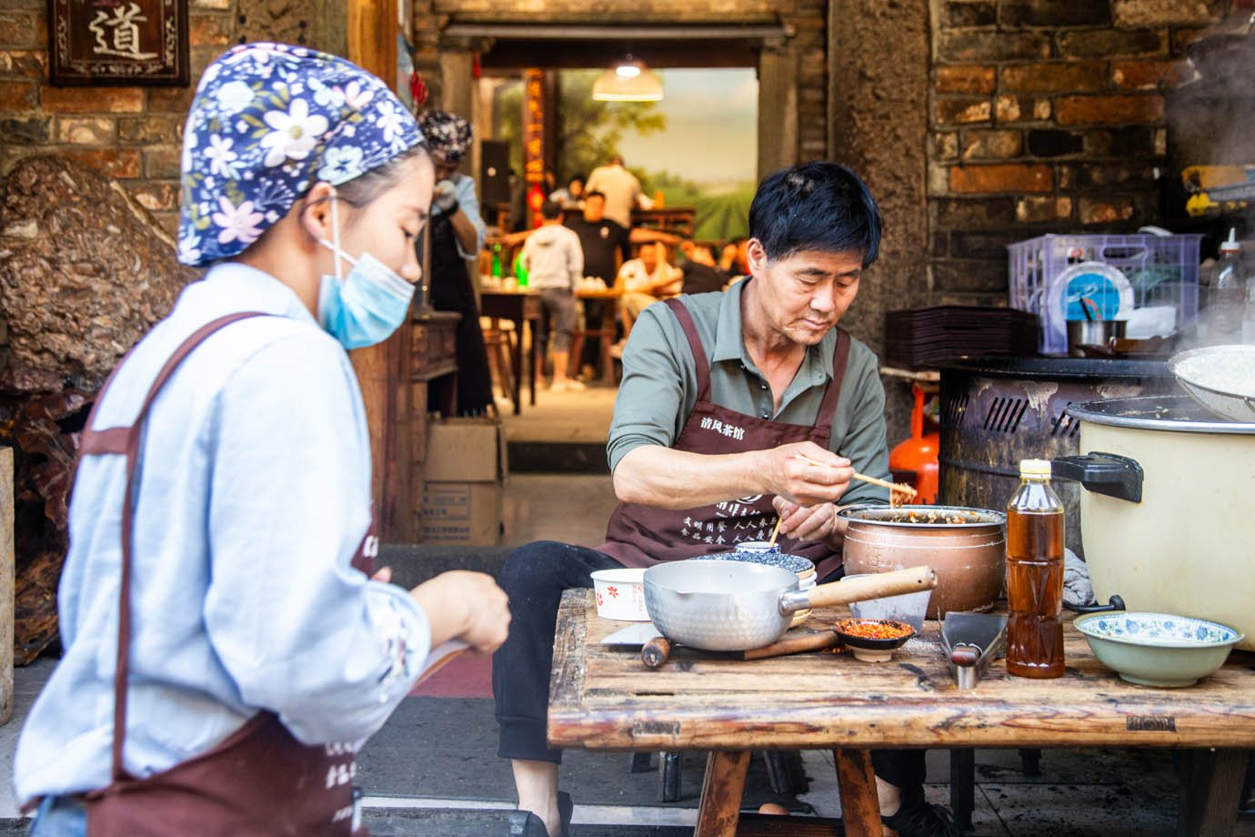 Café da manhã tradicional nas ruas da cidade milenar de Youbu, em Lanxi