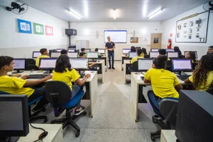 Imagem referente à matéria: Escola municipal no sertão de Pernambuco eleva o IDEB de 3,5 para 9,2 e supera o ensino privado