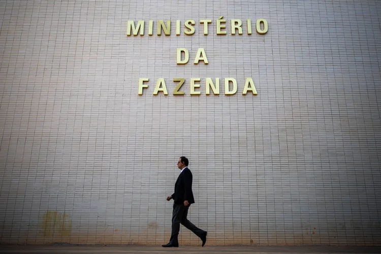 Ministério da Fazenda: os interessados em aderir ao programa devem pagar um imposto de renda de 15% sobre o valor desses ativos, além de uma multa de 100% sobre o imposto, totalizando 30% de recolhimento (Leandro Fonseca)