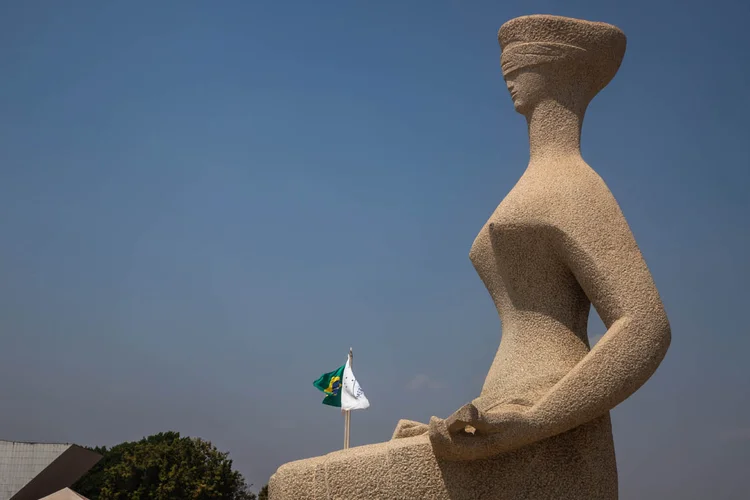 A Justiça é uma escultura localizada em frente ao prédio do Supremo Tribunal Federal, na Praça dos Três Poderes - Brasilia - DF - Distrito Federal- 

Foto: Leandro Fonseca
data: 27/08/2024 (Leandro Fonseca)