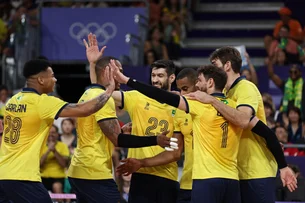 Brasil vence Egito no vôlei masculino por 3 sets a 0 e vai às quartas nas Olimpíadas de Paris