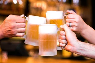 Imagem referente à matéria: Outback terá chopp com 50% de promoção no Dia da Cerveja; veja como conseguir