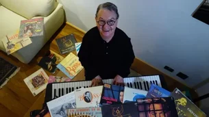 Músico do 'Domingão do Faustão', Caçulinha morre aos 86 anos