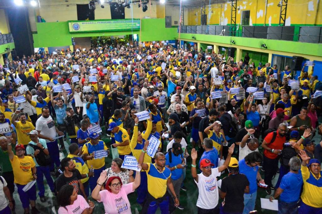 Greve dos Correios: sindicato mantém paralisação, mas empresa cita normalidade de serviços