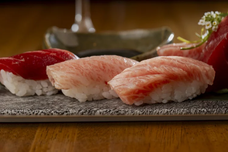 Sushis com o bluefin. (Divulgação/Divulgação)