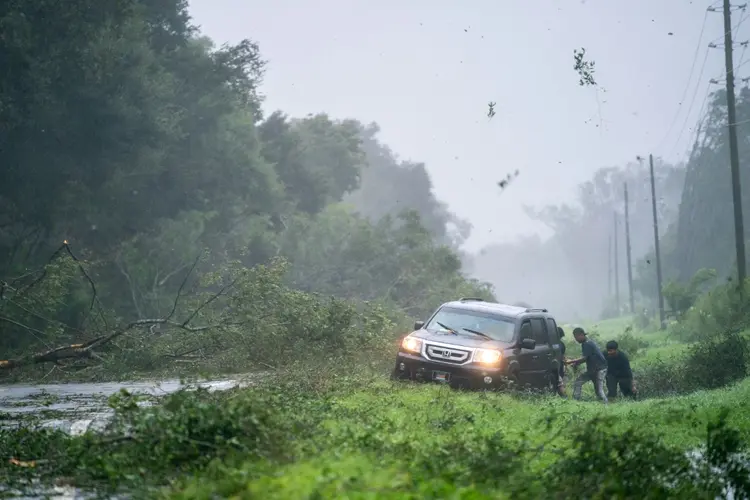 Mundo: fortes tempestades geraram R$ 237 bilhões em perdas seguradas no primeiro semestre (AFP Photo)