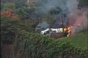 Imagem referente à matéria: Avião com 62 passageiros cai em Vinhedo, no interior de São Paulo; veja tudo que se sabe