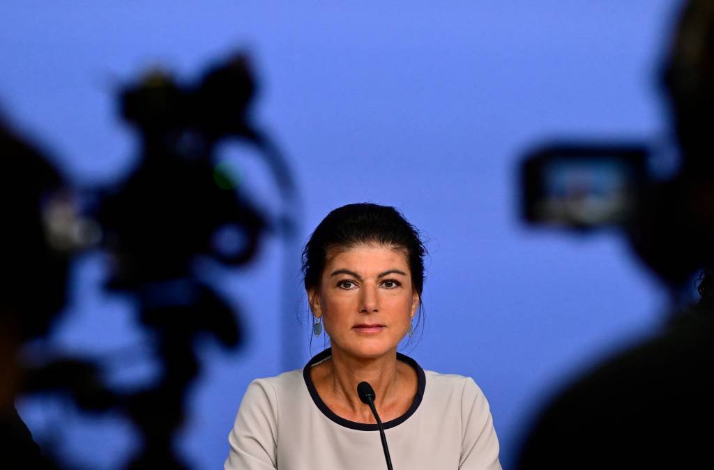 Quem é Sahra Wagenknecht, líder do partido que está em 3° lugar nas eleições regionais da Alemanha