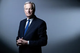 Quem é Michel Barnier, novo primeiro-ministro da França visto como conservador