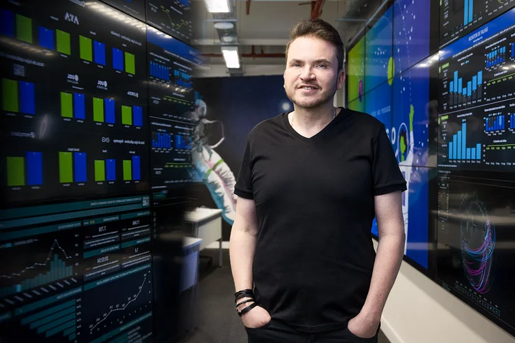 Alberto Leite, CEO e fundador do Grupo FS: “O ladrão vai poder trocar a senha, tentar mexer nos aplicativos, mas não vai conseguir mexer nesse software que estará instalado numa área mais profunda do celular. Nós estaremos lá” (Wanezza Soares/Divulgação)