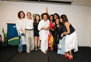 Imagem referente à matéria: Desfile no Consulado Geral do Brasil em NY celebra a potência da mulher e da moda brasileira na NYFW