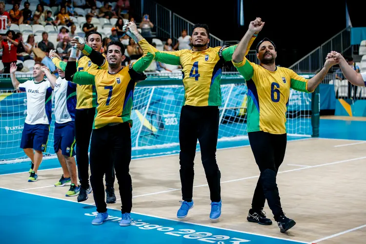 Seleção brasileira masculina de goalball ao final da partida contra China (Comitê Paralimpíco Brasileiro / Flickr)