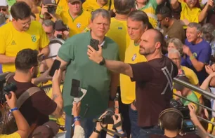 Imagem referente à matéria: Com Bolsonaro gripado, ato em SP pede impeachment de Moraes e anistia aos condenados em 8 de janeiro