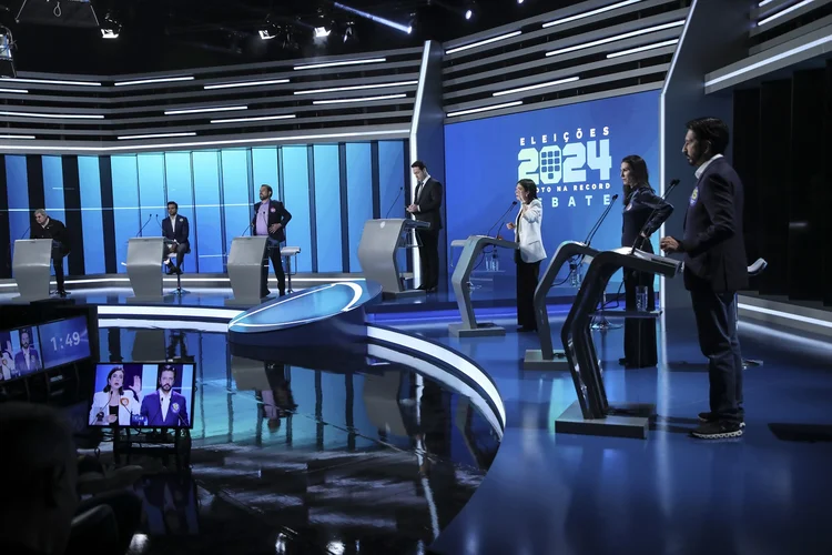 Debate na Record: propostas, críticas e números (CHAHESTIAN/Record/Divulgação)