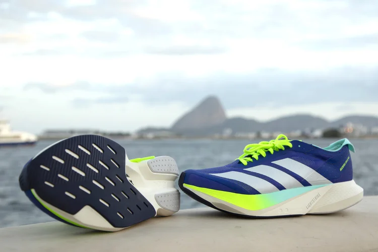 Adidas: 25 pares do novo tênis serão estrategicamente colocados em cada um dos pontos turísticos das cidades de Rio de Janeiro (28 de setembro), Recife (5 de outubro), São Paulo (12 de outubro) e Belo Horizonte (19 de outubro) (Divulgação/Divulgação)