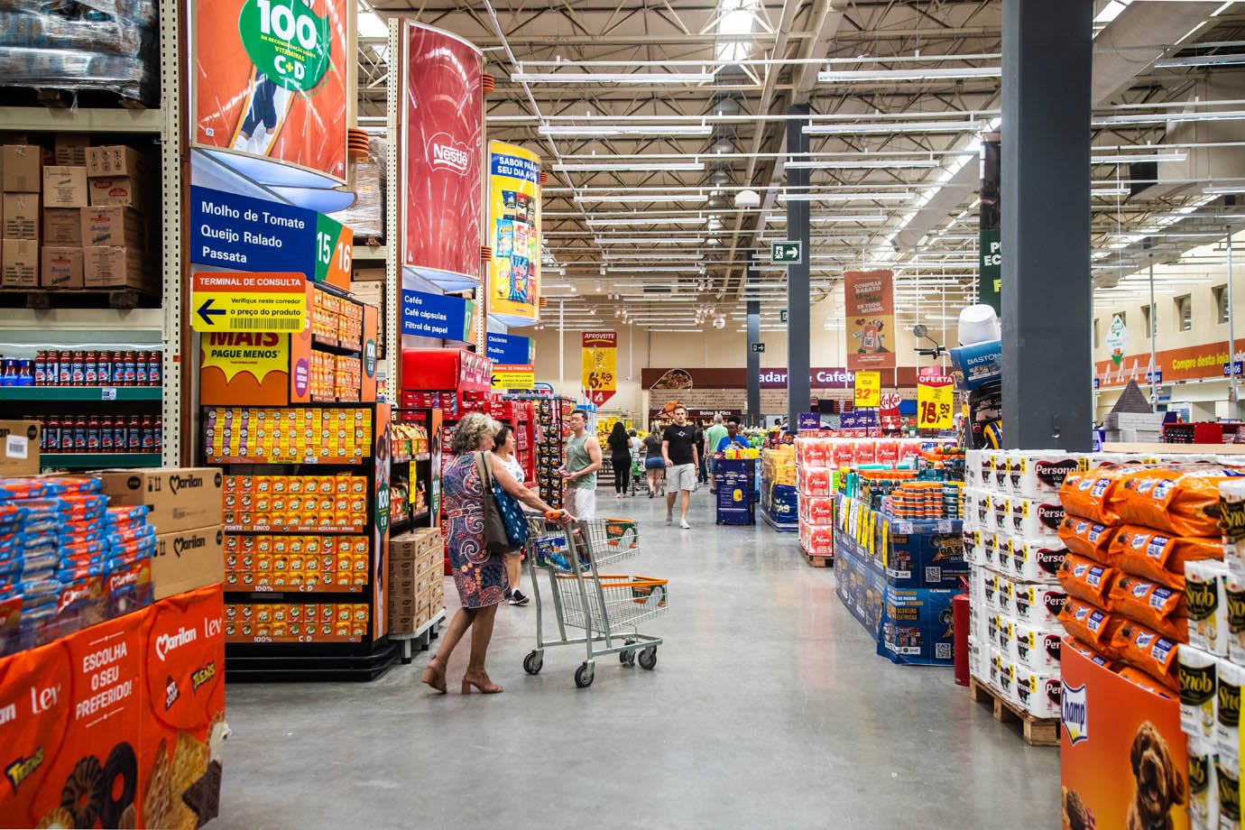 De prazo de validade a menos juros: o que está na mesa do governo para baixar preço de alimentos