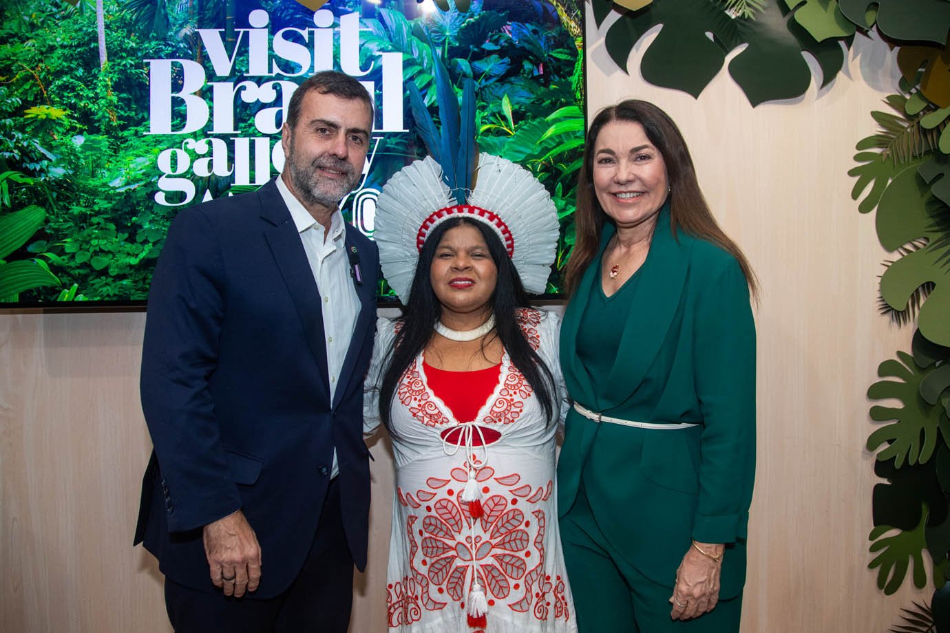 Sonia Guajajara, Margarete Coelho do SEBRAE - Marcelo Ribeiro Freixo, presidente da EMBRATUR no Evento em Nova Yorque - visit brasil gallery Amazon

Foto: Leandro Fonseca
Data: 23/09/2024