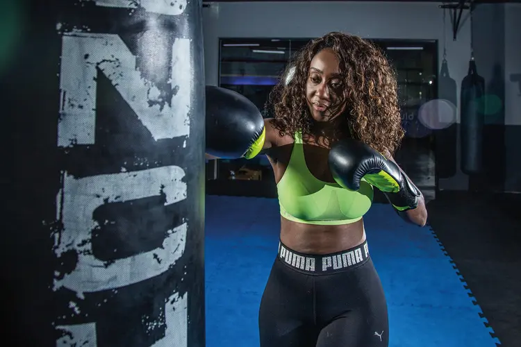 Fernanda Ribeiro: rotina diária  começa às 5h30 com meditação, leitura, alongamento — e boxe em horários alternativos  (Leandro Fonseca/Exame)