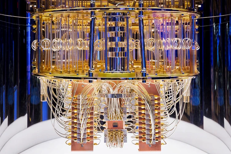 Interior do dispositivo Quantum System One da IBM. (IBM/Divulgação)