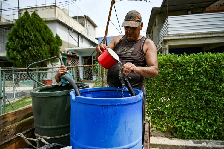 Escassez de água em Cuba: moradores enfrentam dias sem abastecimento em várias regiões do país