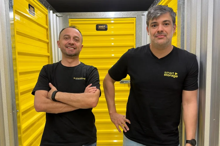 Francisco Canuto e Vinicius Rocha, da Smartstorage: receita operacional líquida de R$ 2,3 milhões em 2023, uma alta de 135% em 12 meses (Divulgação/Divulgação)