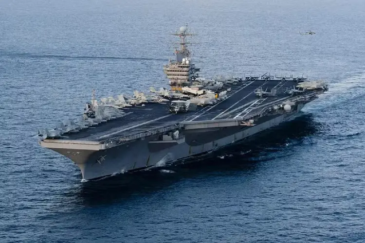 Porta-aviões USS Nimitz, da Marinha dos EUA (Will Tyndall / US NAVY /AFP)