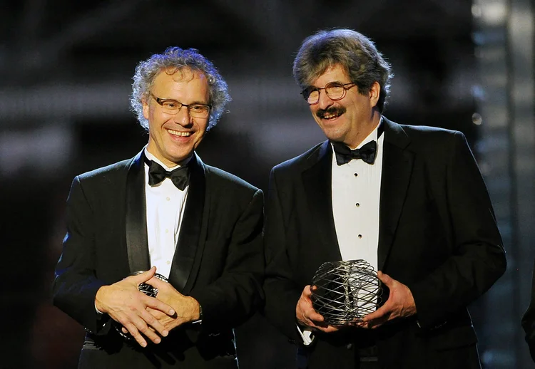 Nobel de Medicina foi concedido para Victor Ambros e Gary Ruvkun pela descoberta em microRNA. (Steve Jennings/AFP)